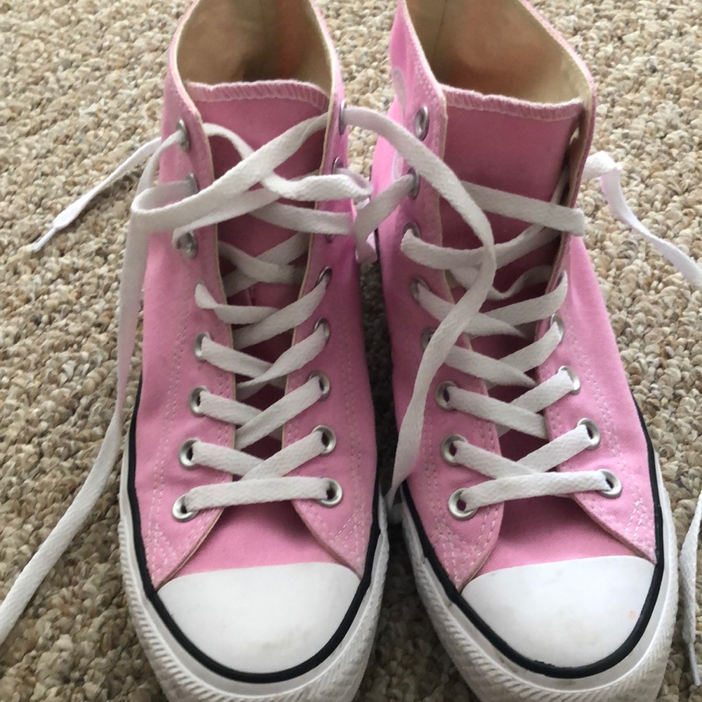 Light pink converse hightops